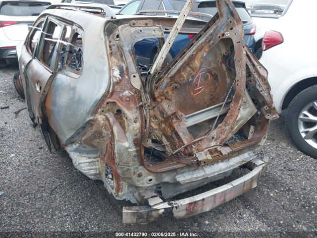 1C4PJLLB8KD411698 Jeep Cherokee Latitude Plus Fwd