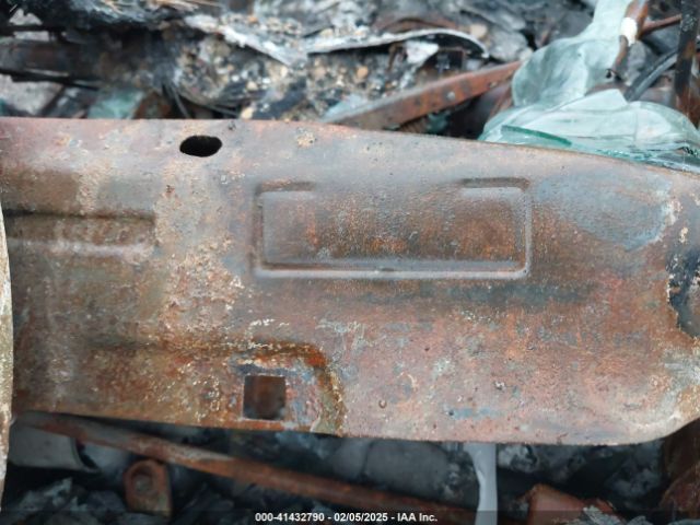1C4PJLLB8KD411698 Jeep Cherokee Latitude Plus Fwd