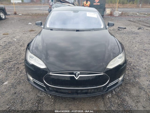 2013 TESLA MODEL S 5YJSA1DPXDFP10081 Photo 9