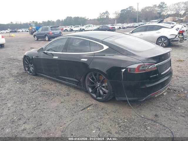 2013 TESLA MODEL S 5YJSA1DPXDFP10081 Photo 2