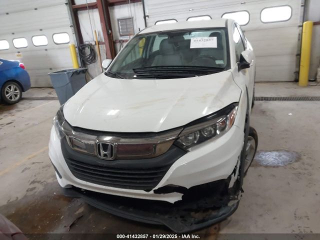 3CZRU6H36NM742320 Honda Hr-v Awd Lx