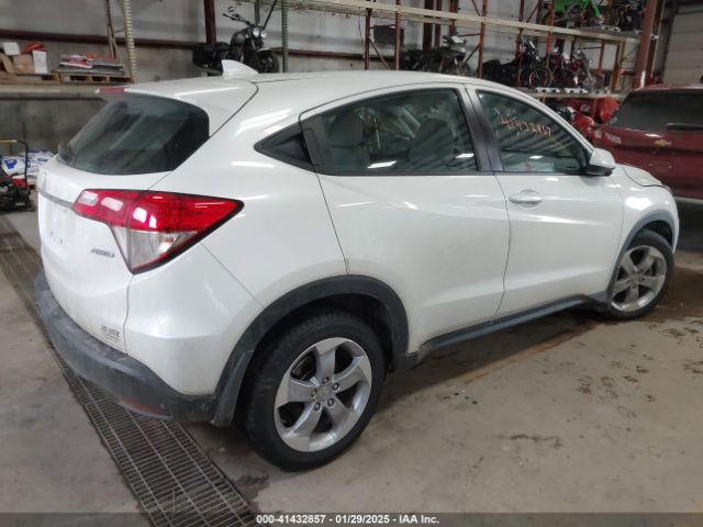 3CZRU6H36NM742320 Honda Hr-v Awd Lx