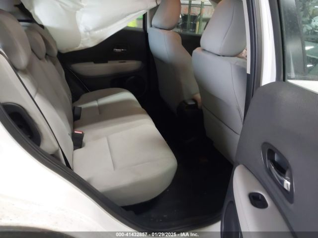 3CZRU6H36NM742320 Honda Hr-v Awd Lx