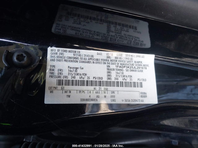 1FADP3K25JL281618 Ford FOCUS SE