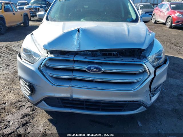 1FMCU9HD7JUB51579 Ford ESCAPE SEL