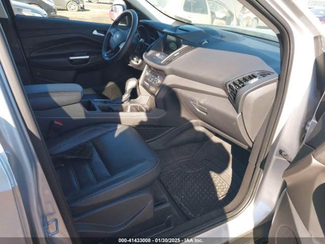 1FMCU9HD7JUB51579 Ford ESCAPE SEL