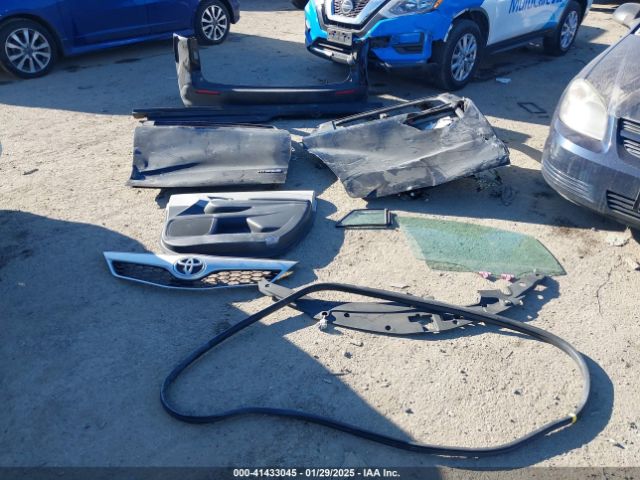 5TDYRKEC3MS011035 Toyota SIENNA XLE