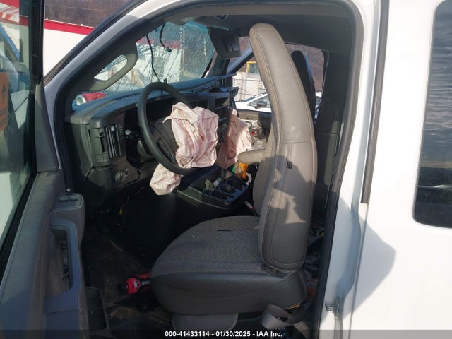 1GAZGPFG6J1269222 Chevrolet Express 3500 Lt