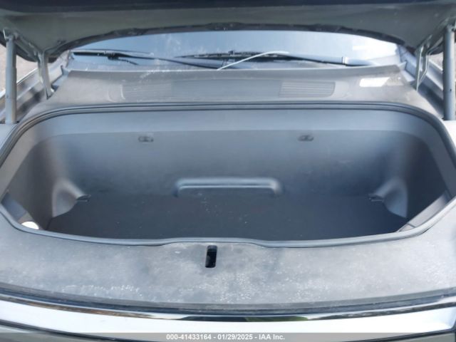2022 RIVIAN R1S 7PDSGABL4NN000409 Photo 9