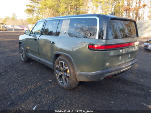 2022 RIVIAN R1S 7PDSGABL4NN000409 Photo 2