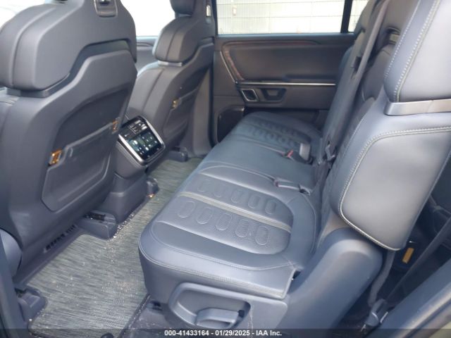 2022 RIVIAN R1S 7PDSGABL4NN000409 Photo 7