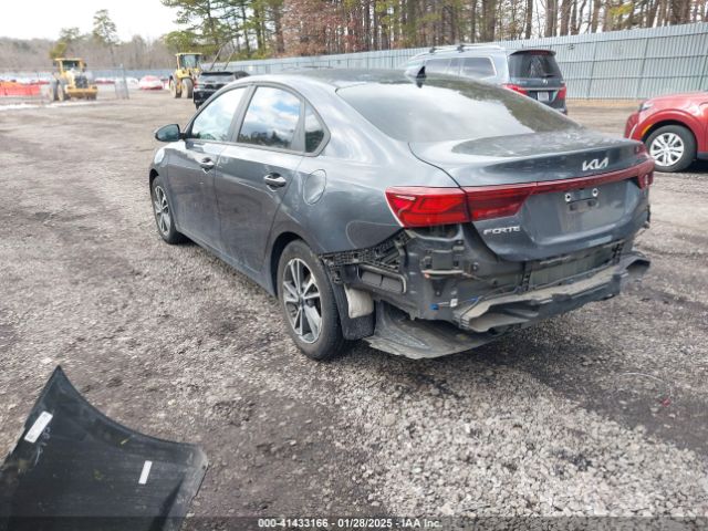 2022 KIA FORTE 3KPF24AD9NE488778 Photo 2