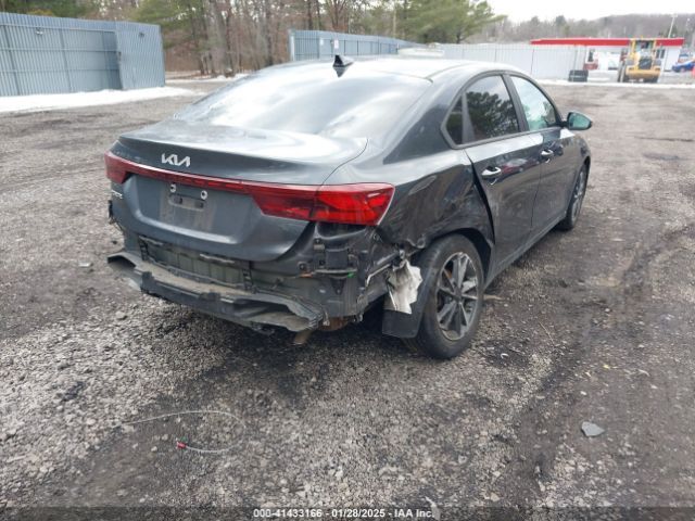 2022 KIA FORTE 3KPF24AD9NE488778 Photo 3