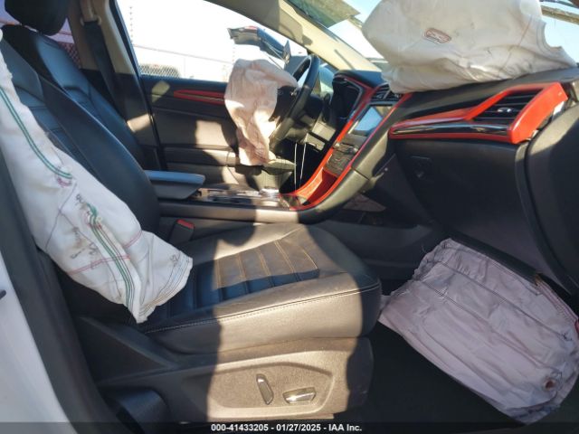 3FA6P0PUXJR161803 Ford Fusion Energi Se Luxury