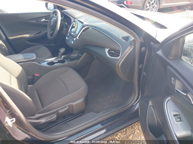 1G1ZD5ST1PF166219 Chevrolet Malibu Fwd 1lt