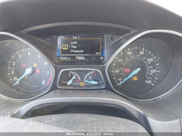 1FADP3K29HL289439 Ford FOCUS SE