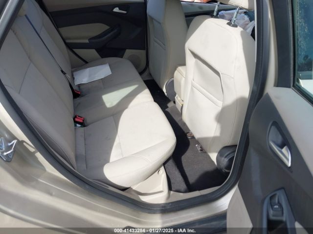 1FADP3K29HL289439 Ford FOCUS SE