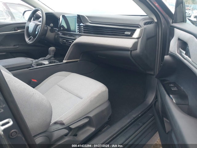 Toyota CAMRY LE 2025 4T1DAACK9SU048573 Image 5