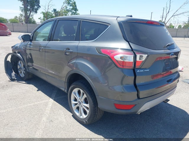 1FMCU0G9XHUA83443 Ford 2017
