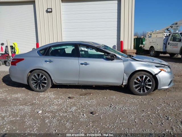 1N4AL3AP7JC176722 Nissan Altima 2.5 Sl