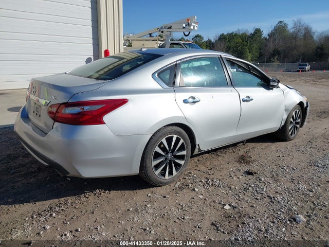 1N4AL3AP7JC176722 Nissan Altima 2.5 Sl