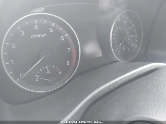 KMHD74LFXHU207158 Hyundai ELANTRA SE