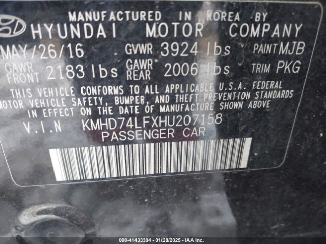 KMHD74LFXHU207158 Hyundai ELANTRA SE