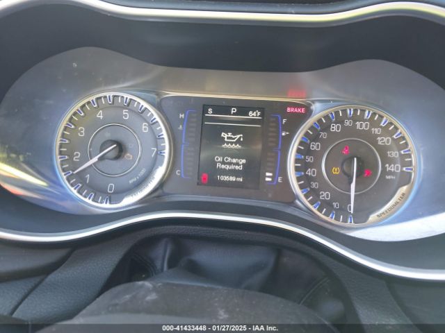1C3CCCAB3FN529027 Chrysler 2015