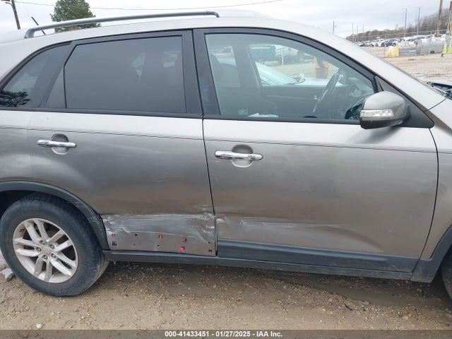 KIA SORENTO LX 2014 5XYKT3A69EG460005 Image 13