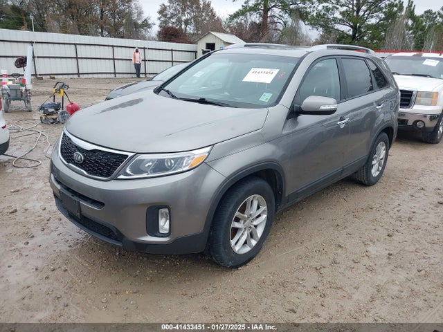 KIA SORENTO LX 2014 5XYKT3A69EG460005 Image 2
