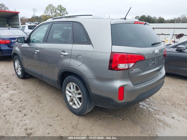 KIA SORENTO LX 2014 5XYKT3A69EG460005 Image 3