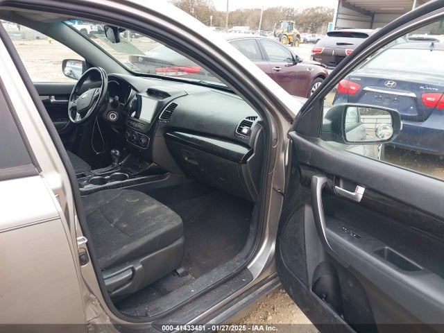 KIA SORENTO LX 2014 5XYKT3A69EG460005 Image 5
