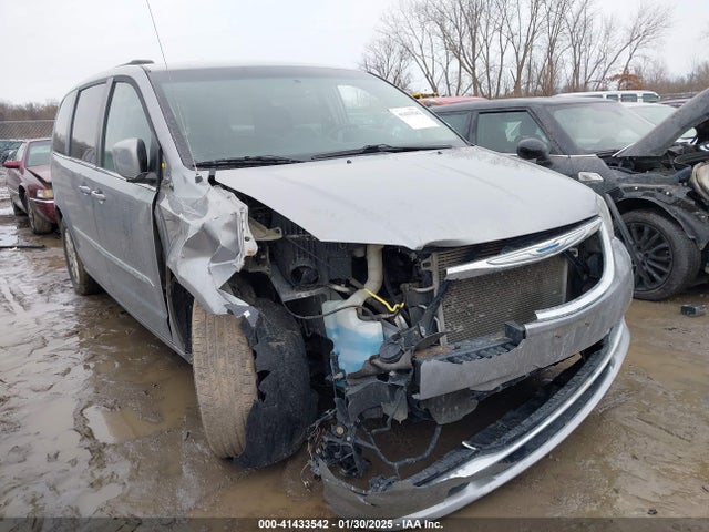 Chrysler Town & Country Touring 2016 2C4RC1BG3GR157732 головне зображення