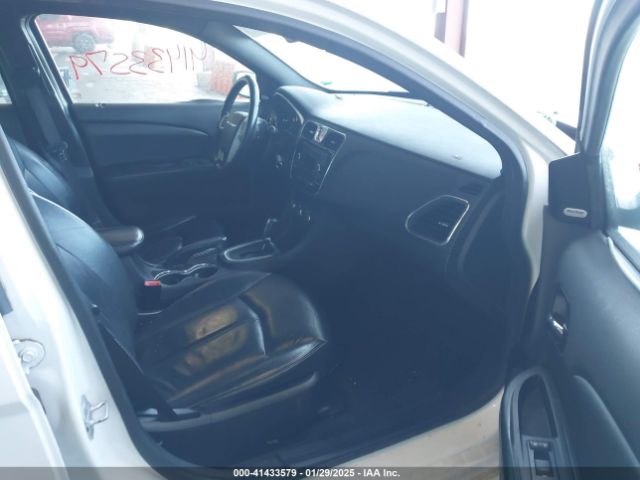 2014 CHRYSLER 200 1C3CCBCG3EN135903 Photo 4