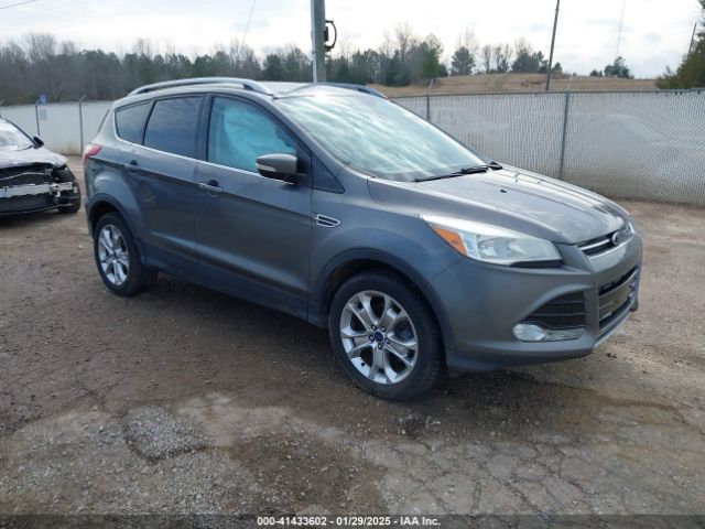 1FMCU0J95EUB66282 Ford Escape Titanium
