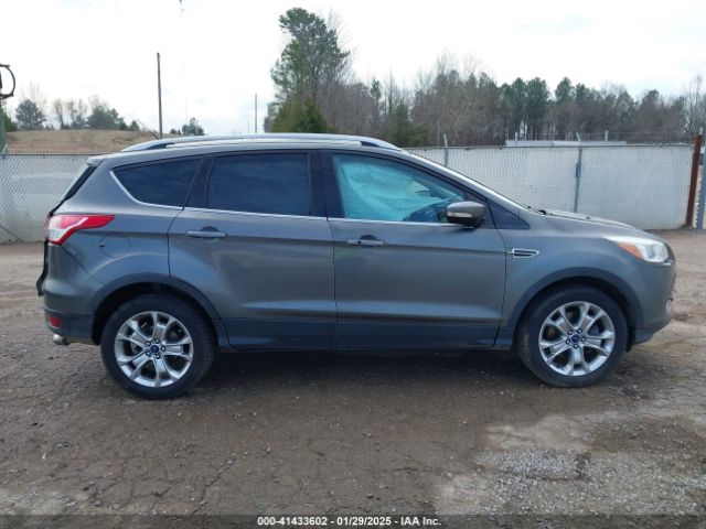 1FMCU0J95EUB66282 Ford Escape Titanium