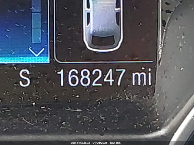 1FMCU0J95EUB66282 Ford Escape Titanium