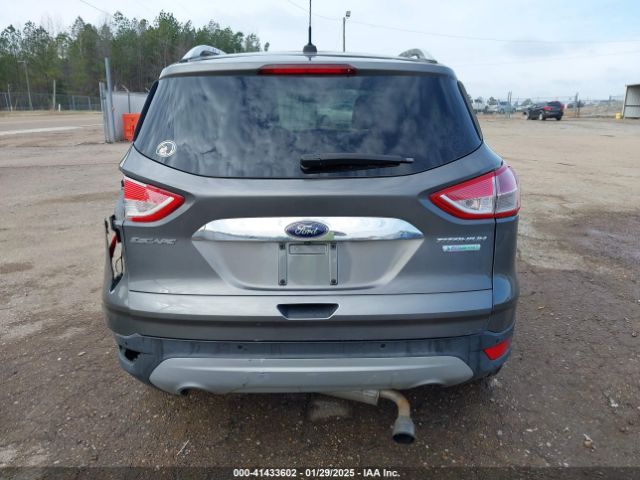 1FMCU0J95EUB66282 Ford Escape Titanium