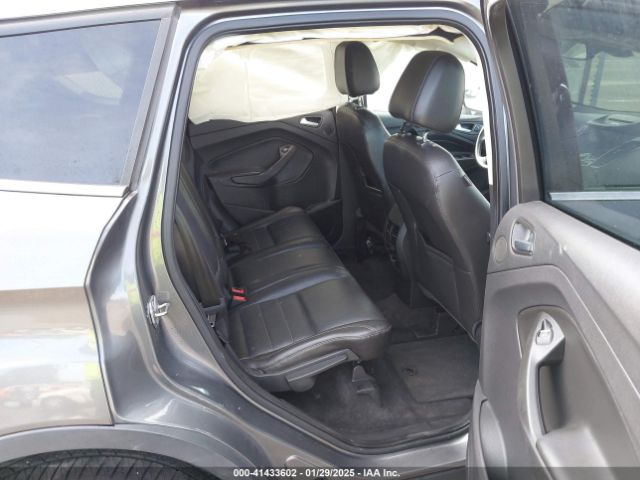 1FMCU0J95EUB66282 Ford Escape Titanium