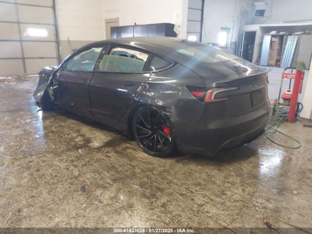 2024 TESLA MODEL 3 5YJ3E1ET0RF881062 Photo 2