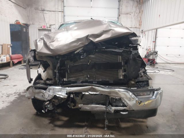 1FTFW1ED8PFD27246 Ford F-150 Lariat