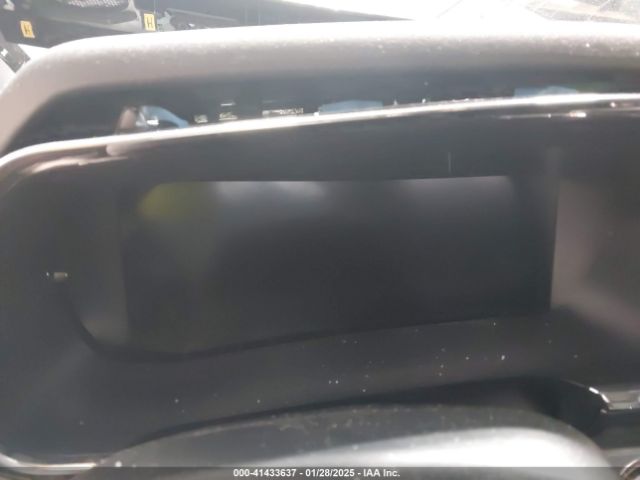 1FTFW1ED8PFD27246 Ford F-150 Lariat