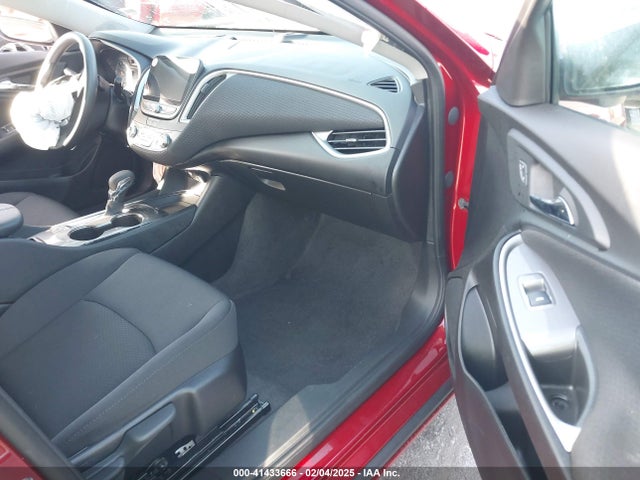 1G1ZD5ST0SF119966 Chevrolet Malibu Fwd 1lt
