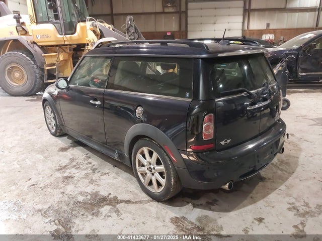 2013 MINI CLUBMAN WMWZG3C57DTY32691 Photo 2