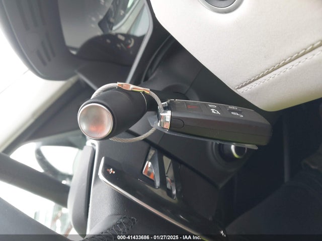 SALRJ2FX2S2504957 Land Rover Discovery P300 S