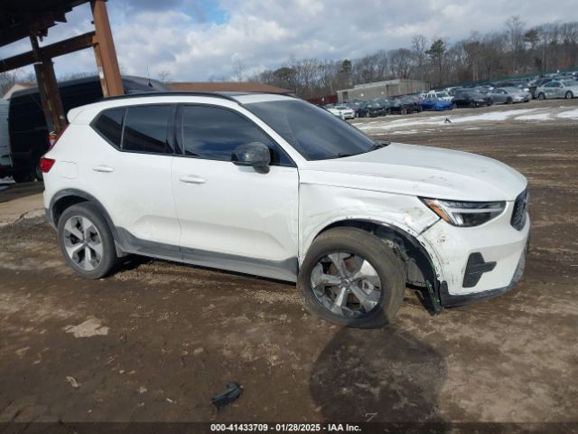 2024 VOLVO XC40 YV4L12UK0R2260737