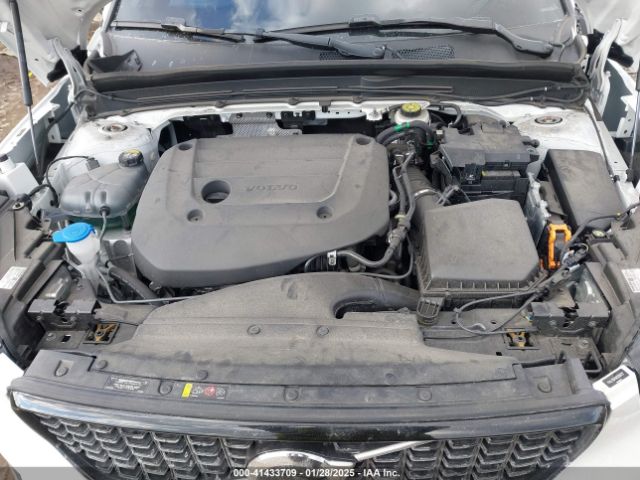 2024 VOLVO XC40 YV4L12UK0R2260737 Photo 9