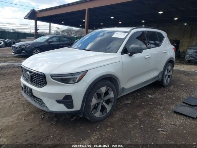 2024 VOLVO XC40 YV4L12UK0R2260737 Photo 1