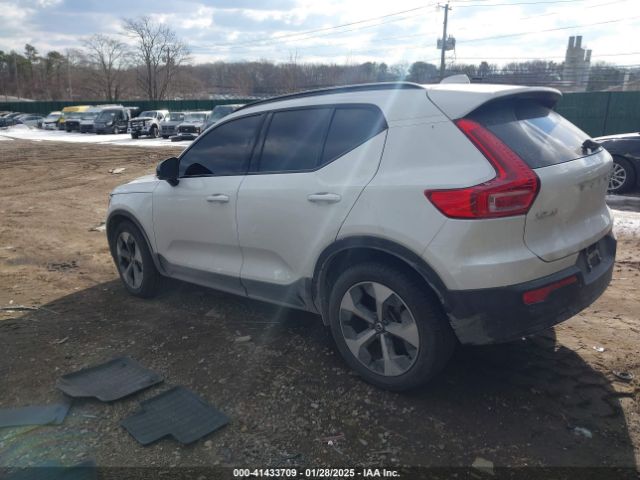 2024 VOLVO XC40 YV4L12UK0R2260737 Photo 2