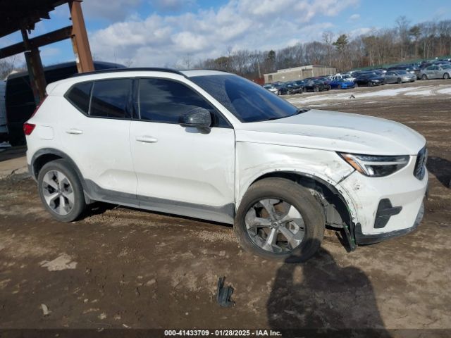 2024 VOLVO XC40 YV4L12UK0R2260737 Photo 5